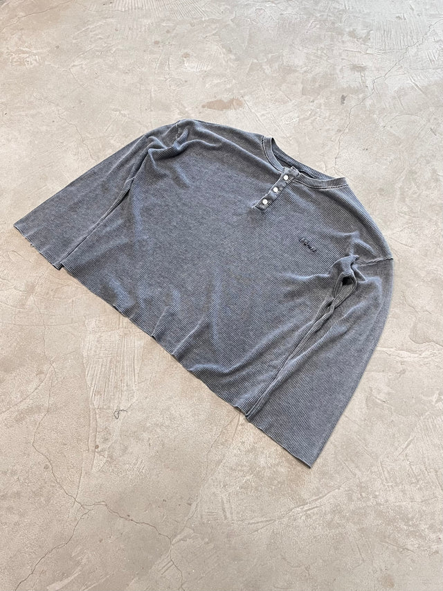 BLACK WASHED WAFFLE HENLEY