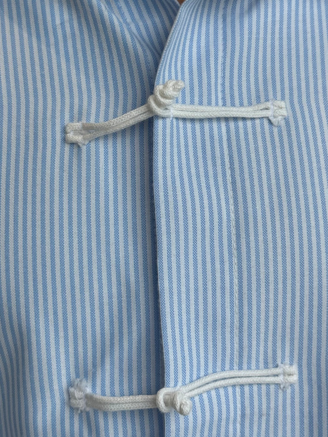 FIRVT BLUE STRIPE FROG BUTTON SHIRT
