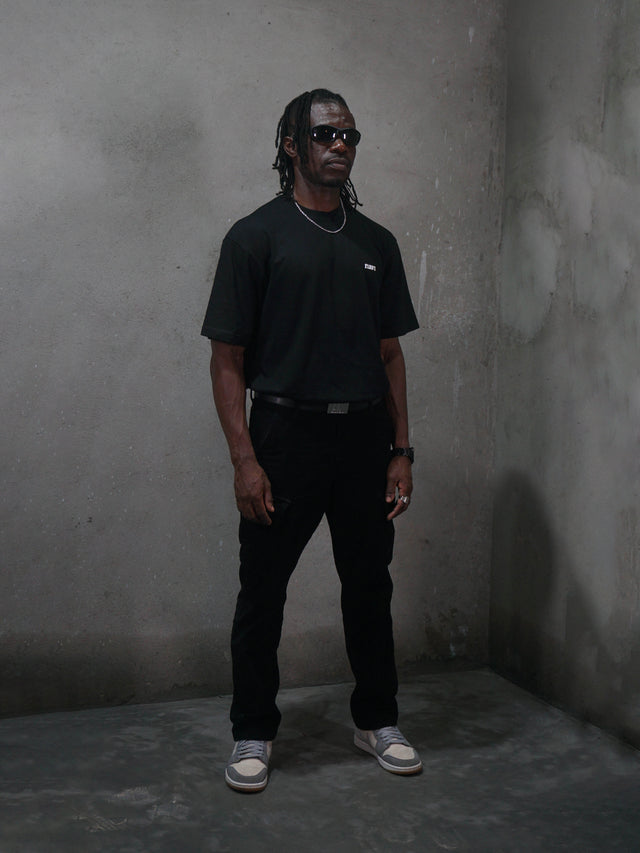 FIRVT BASIC BLACK TSHIRT