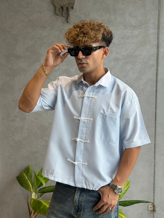 FIRVT BLUE STRIPE FROG BUTTON SHIRT