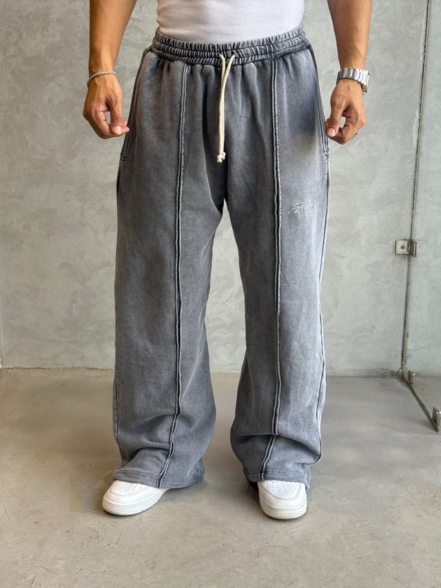 FIRVT SHADOW WASH SWEATPANTS