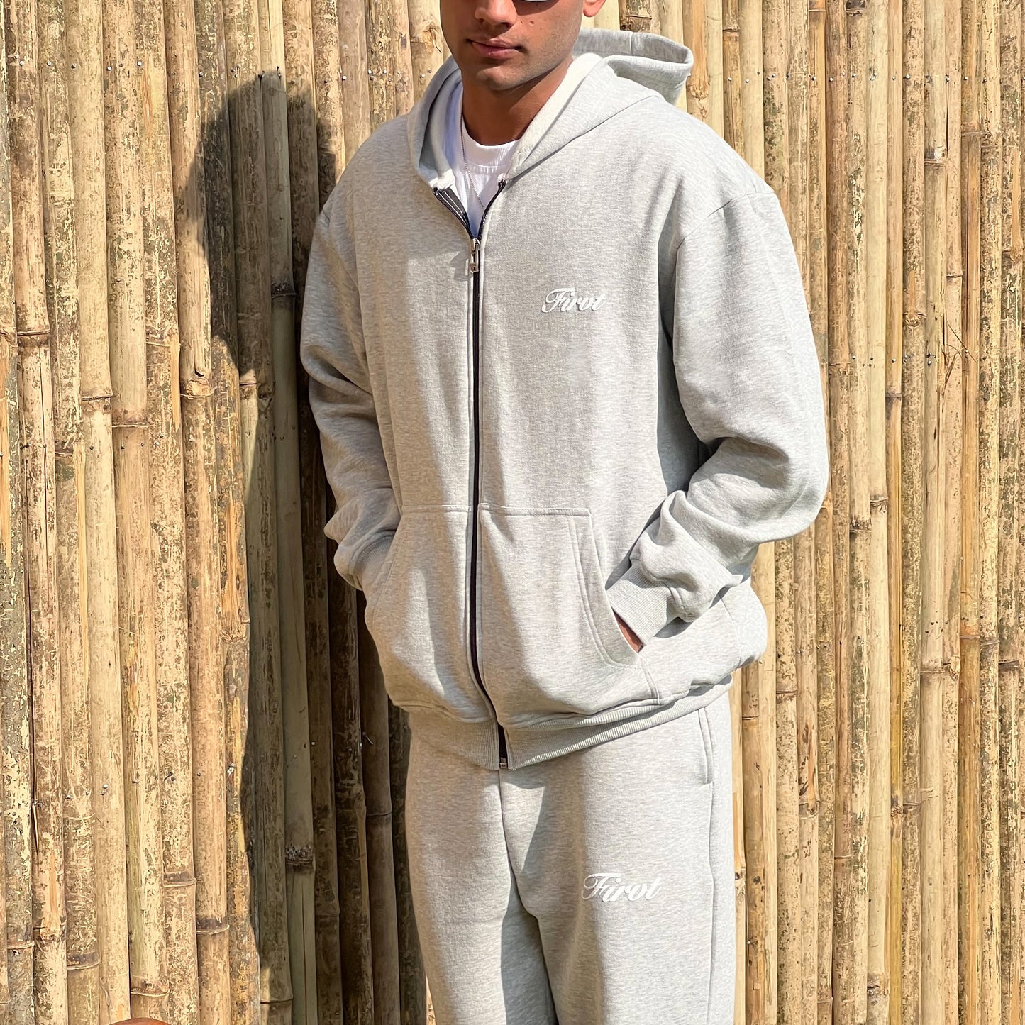 COZY ZIP UP GREY