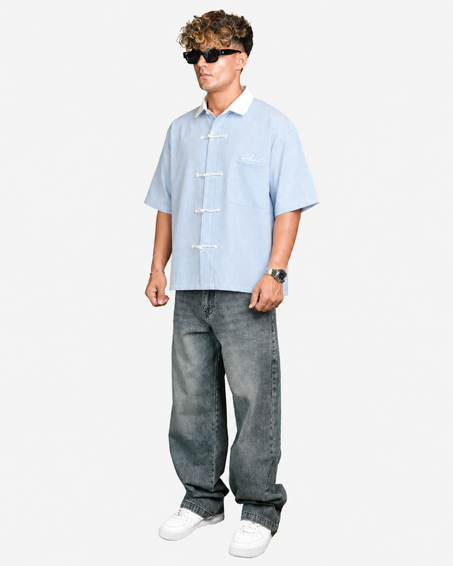 FIRVT BLUE STRIPE FROG BUTTON SHIRT