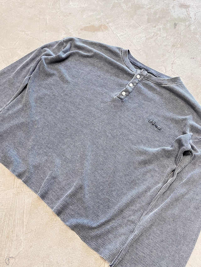 BLACK WASHED WAFFLE HENLEY
