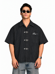 METAL CLASP BLACK STRIPE SHIRT