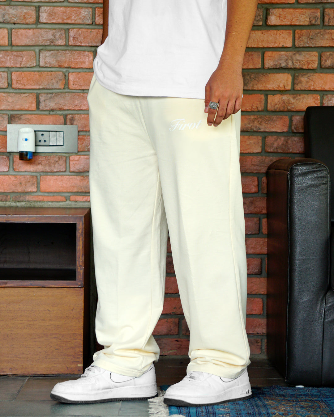 FIRVT RELAXED SWEATPANTS