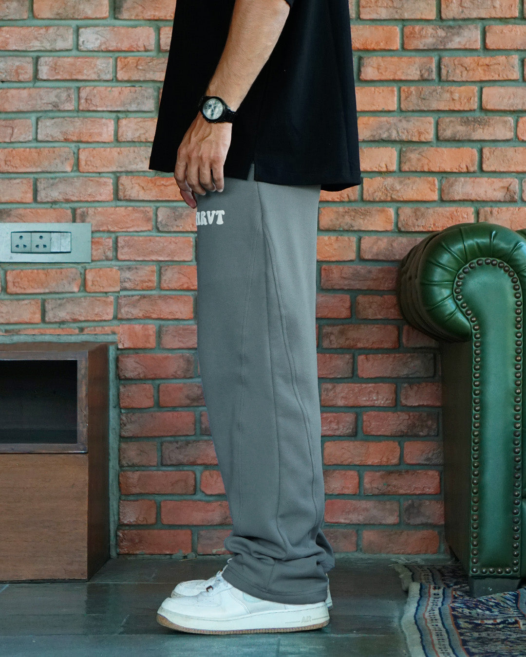 FIRVT RELAXED GREY SWEATPANTS