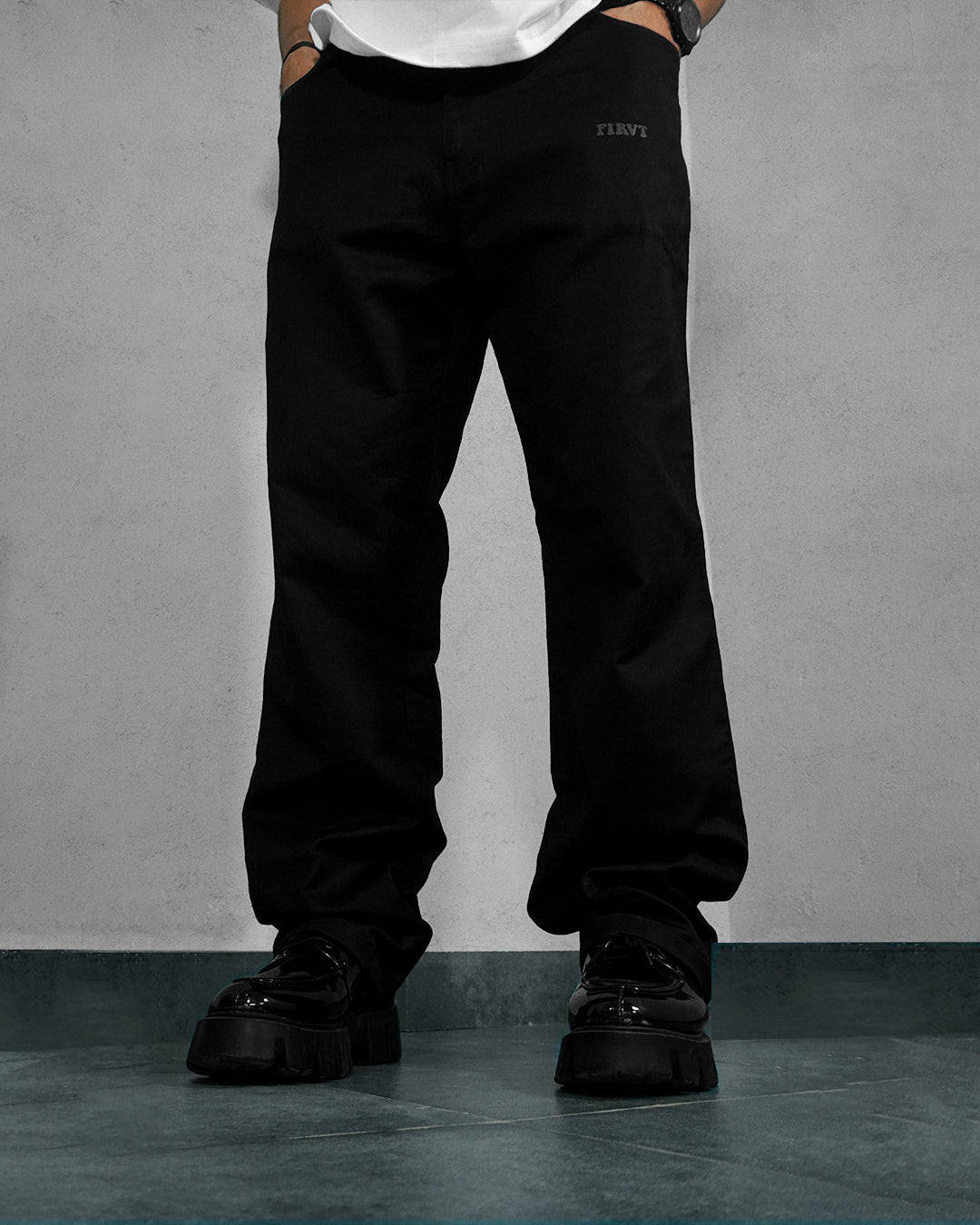 FIRVT RELAXED PANTS