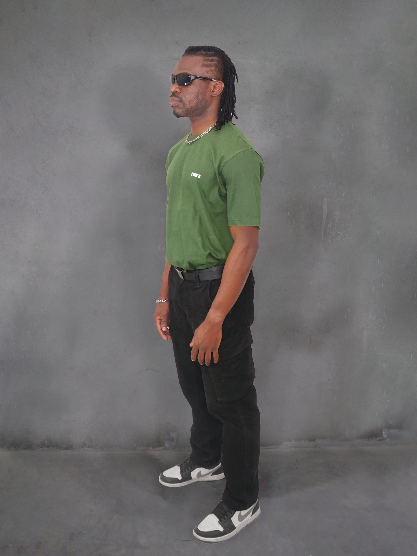 FIRVT BASIC GREEN TSHIRT